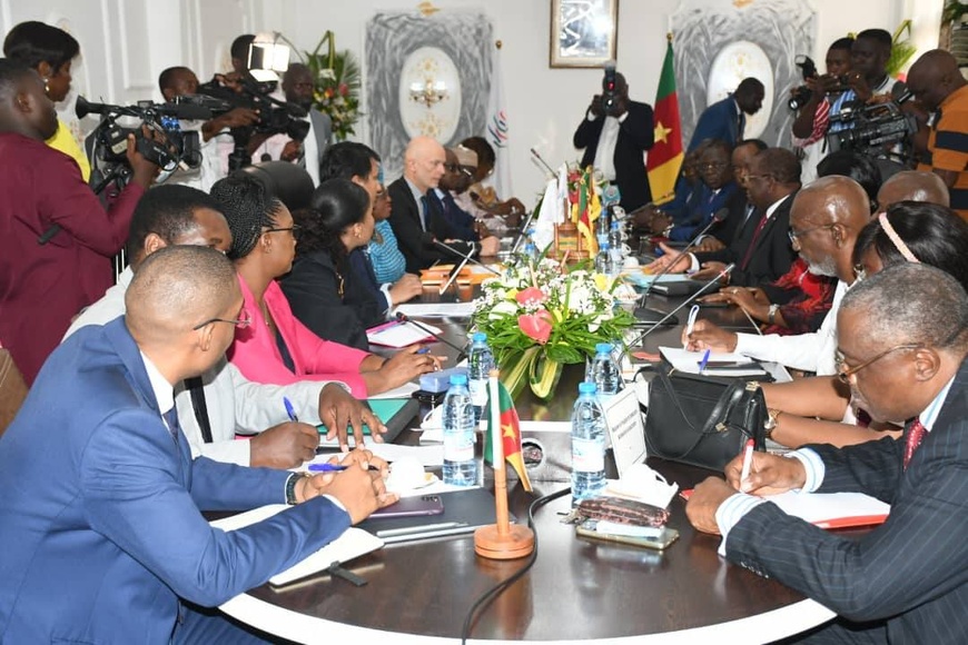 Préparatifs de la CM14 : un accord-cadre signé entre le Cameroun et l’OMC Préparatifs de la CM14 : un accord-cadre signé entre le Cameroun et l’OMC