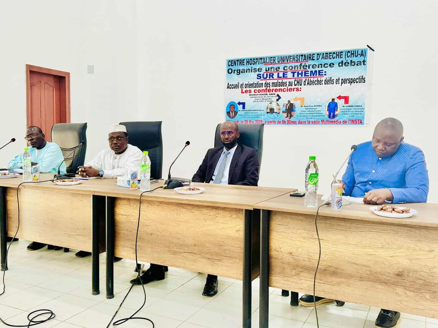Tchad : à Abéché, conférence-débat sur l'accueil et l’orientation des malades au CHU d'Abéché Tchad : à Abéché, conférence-débat sur l'accueil et l’orientation des malades au CHU d'Abéché
