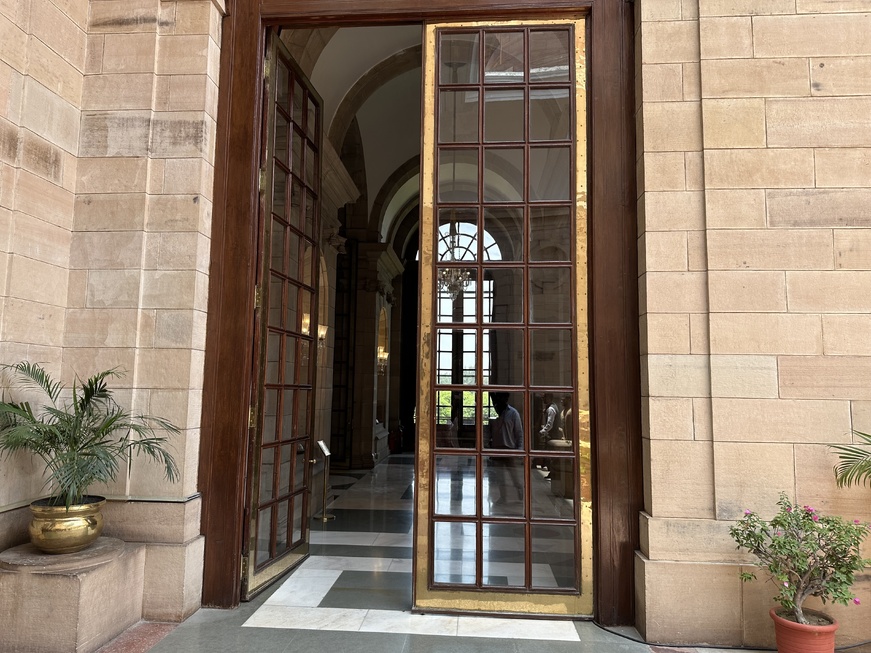 Immersion au cœur du Rashtrapati Bhavan : une visite au sommet de l’élégance institutionnelle indienne Immersion au cœur du Rashtrapati Bhavan : une visite au sommet de l’élégance institutionnelle indienne