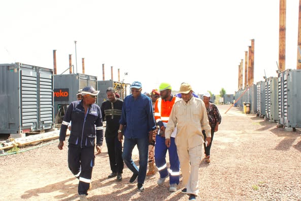 Tchad : Le Ministre de l'Eau et de l'Énergie visite les installations énergétiques de Djarmaya Tchad : Le Ministre de l'Eau et de l'Énergie visite les installations énergétiques de Djarmaya