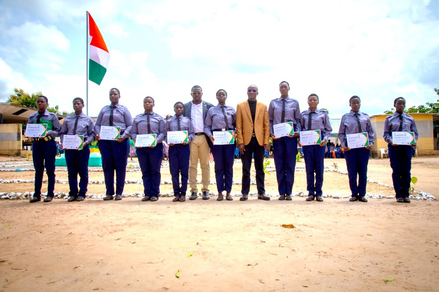 Côte d’Ivoire : 150 jeunes filles prêtes à relever le défi du monde professionnel Côte d’Ivoire : 150 jeunes filles prêtes à relever le défi du monde professionnel