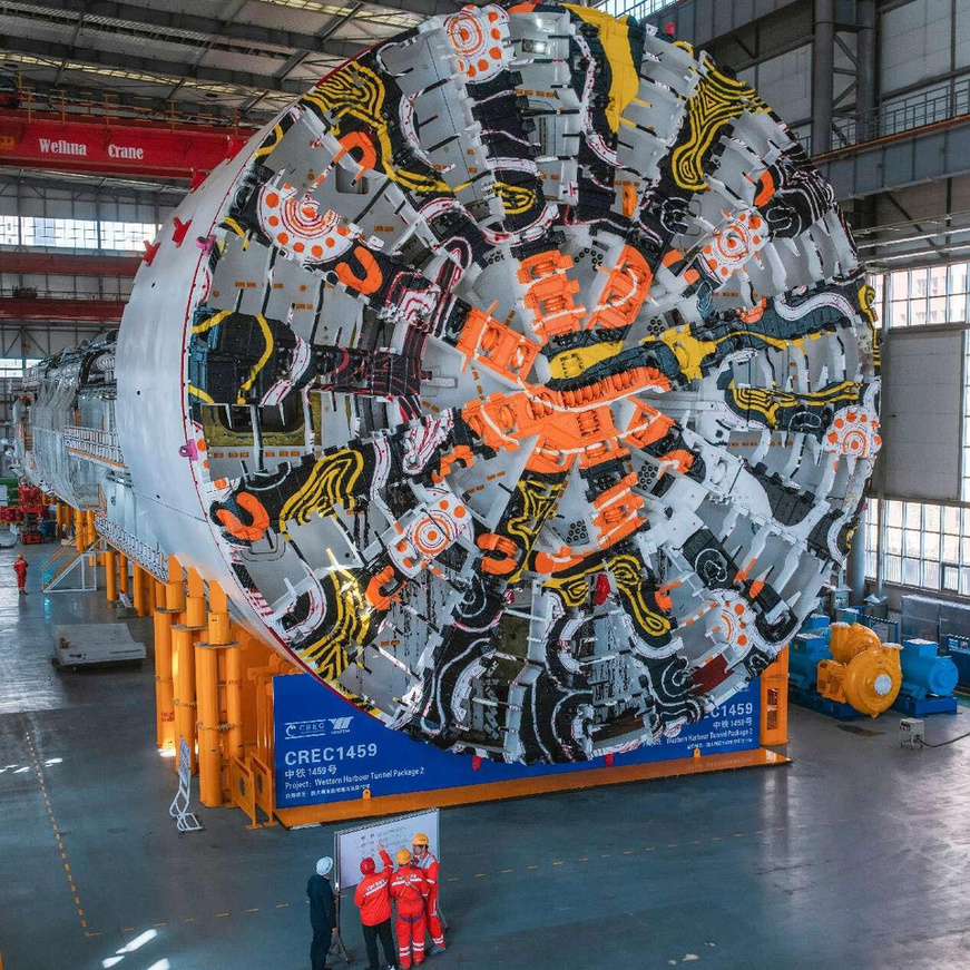 Technicians are debugging an ultra-large-diameter shield tunneling machine bound for export to Australia at the general assembly workshop of China Railway Engineering Equipment Group Co., Ltd. in Zhengzhou, central China's Henan province, April 2, 2025. (Photo by Qiu Xinsheng/People's Daily Online) Technicians are debugging an ultra-large-diameter shield tunneling machine bound for export to Australia at the general assembly workshop of China Railway Engineering Equipment Group Co., Ltd. in Zhengzhou, central China's Henan province, April 2, 2025. (Photo by Qiu Xinsheng/People's Daily Online)