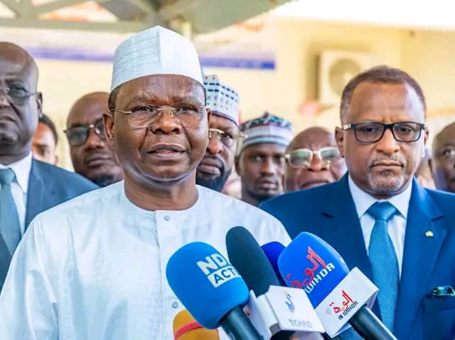 Tchad : Bac 2025, le premier ministre "très satisfait" du déroulement des travaux Tchad : Bac 2025, le premier ministre "très satisfait" du déroulement des travaux