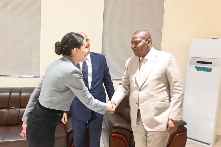 RCA : le président Touadéra reçoit l’ambassadeur d’Italie Filippo Scammacca Del Murgo RCA : le président Touadéra reçoit l’ambassadeur d’Italie Filippo Scammacca Del Murgo