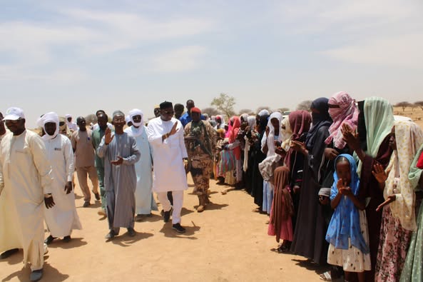 Tchad : Le Ministre de l'Eau et de l'Énergie en mission dans le Wadi Fira, promet des actions concrètes Tchad : Le Ministre de l'Eau et de l'Énergie en mission dans le Wadi Fira, promet des actions concrètes
