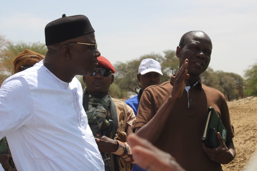 Tchad : Le Ministre de l'Eau et de l'Énergie en visite de suivi à Iriba Tchad : Le Ministre de l'Eau et de l'Énergie en visite de suivi à Iriba