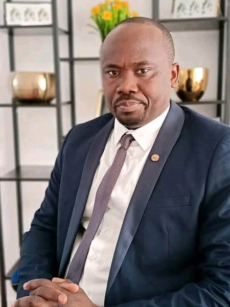 Léon Theiller Onana, conseiller municipal et militant du RDPC Léon Theiller Onana, conseiller municipal et militant du RDPC