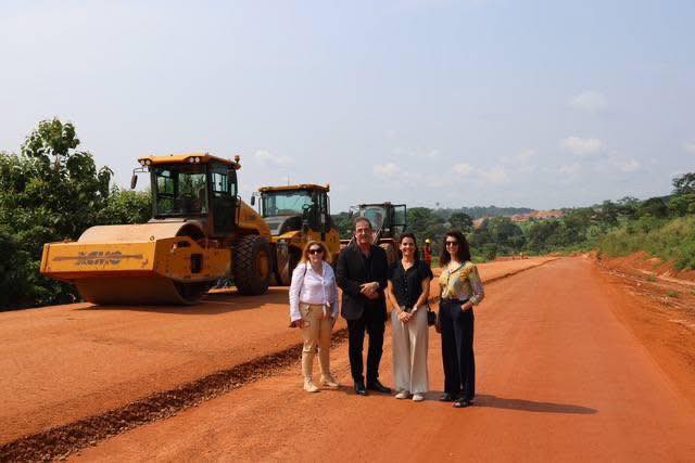 France / RCA : L'Ambassade de France en mission dans la Lobaye France / RCA : L'Ambassade de France en mission dans la Lobaye