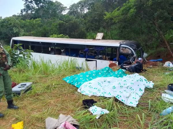 RCA : Un accident de bus fait 4 morts et plusieurs blessés près de Bossembélé RCA : Un accident de bus fait 4 morts et plusieurs blessés près de Bossembélé