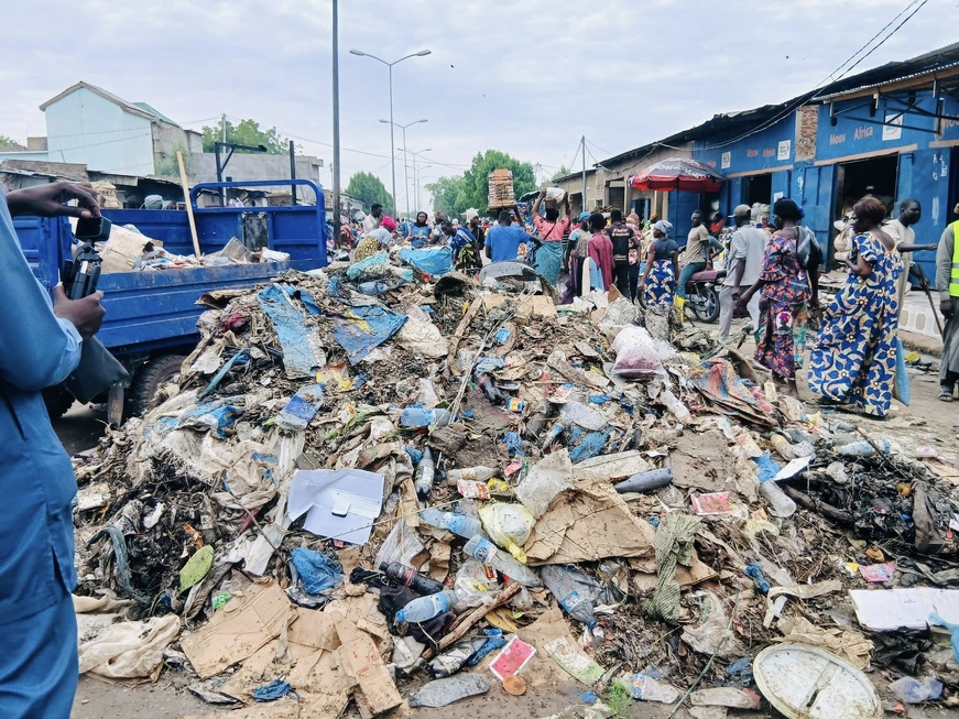 N'Djamena : Le Maire constate l'encombrement persistant de l'Avenue Istanbul et ordonne des mesures immédiates N'Djamena : Le Maire constate l'encombrement persistant de l'Avenue Istanbul et ordonne des mesures immédiates