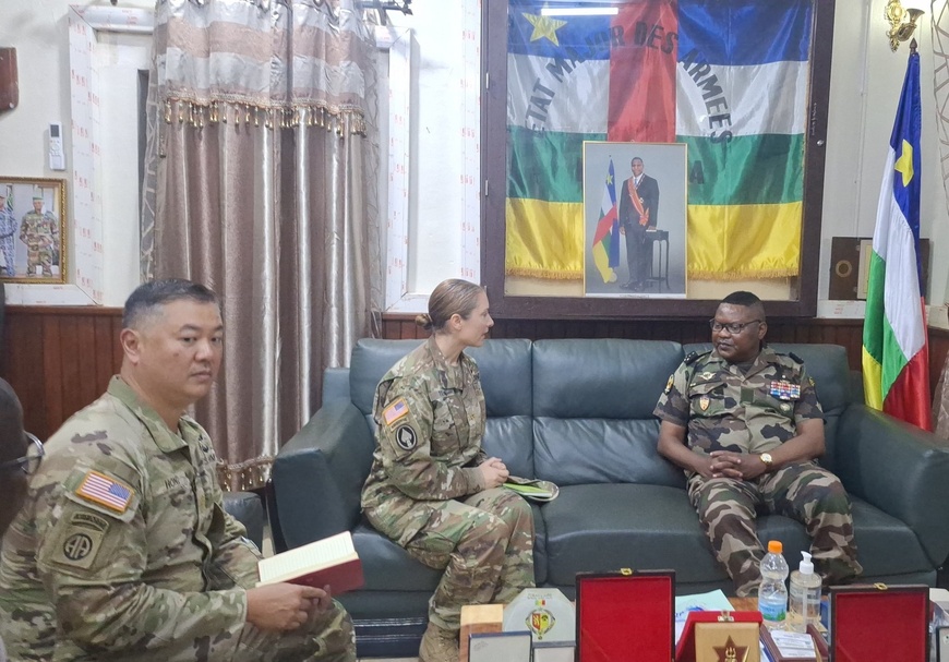 RCA : Le Chef d'État-Major des Armées reçoit des officiers américains pour discuter coopération militaire