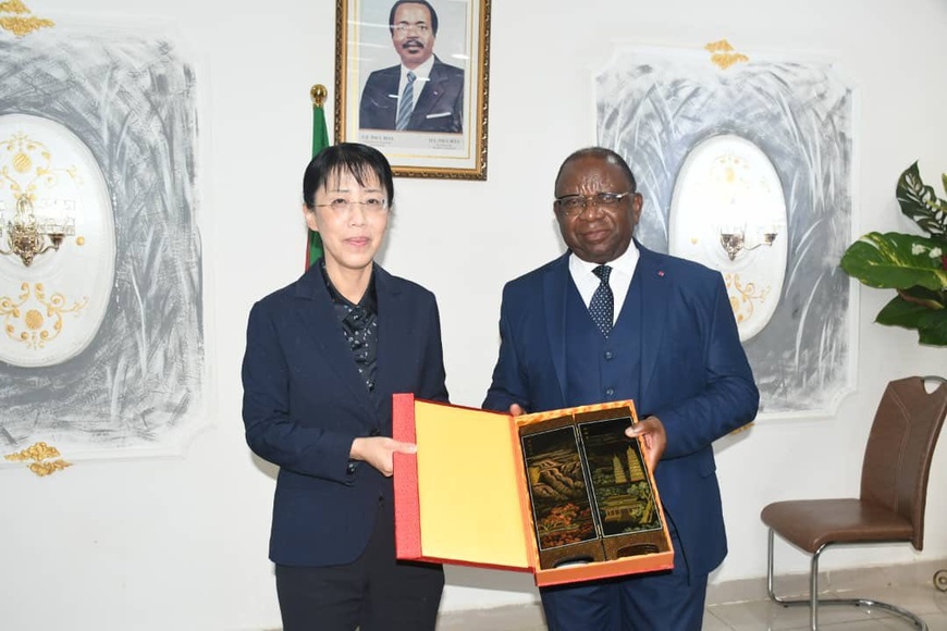 Cameroun-Chine : le vice-gouverneur de Shanxi chez le ministre du Commerce Cameroun-Chine : le vice-gouverneur de Shanxi chez le ministre du Commerce