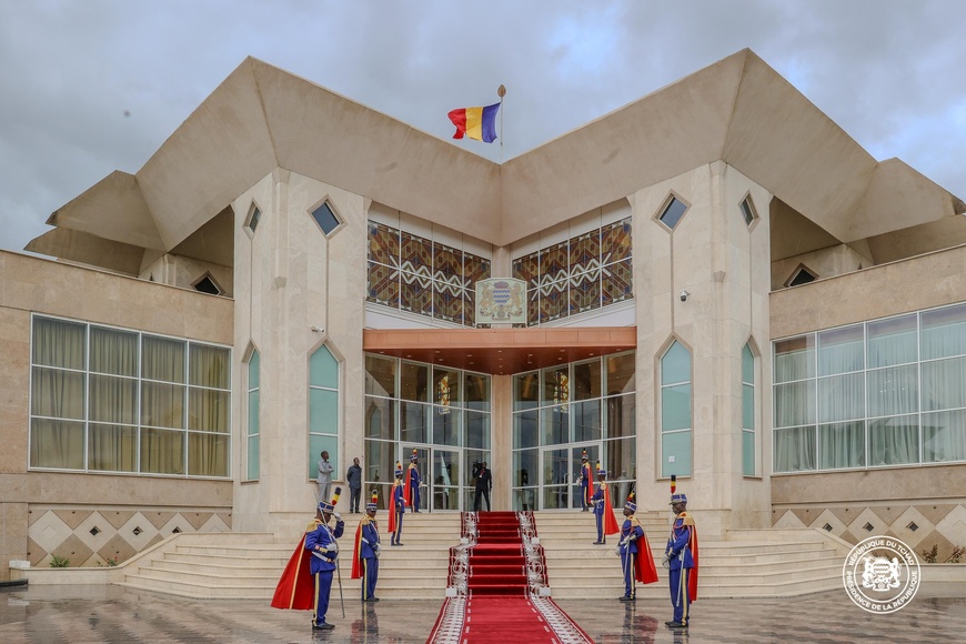 Tchad : le chef de l'État préside un conseil ordinaire des ministres Tchad : le chef de l'État préside un conseil ordinaire des ministres
