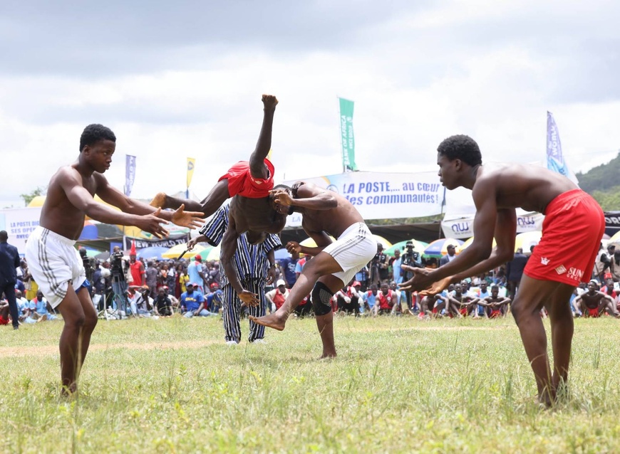 Togo : Pya célèbre la finale cantonale des luttes Evala en présence du Président Gnassingbé