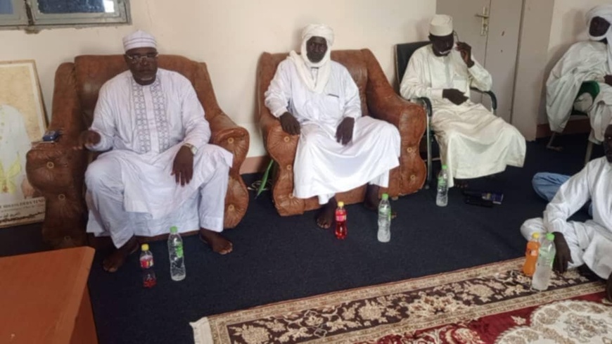 Tchad :   visite protocolaire du nouveau sous-préfet de Dabra chez le préfet du Guéra