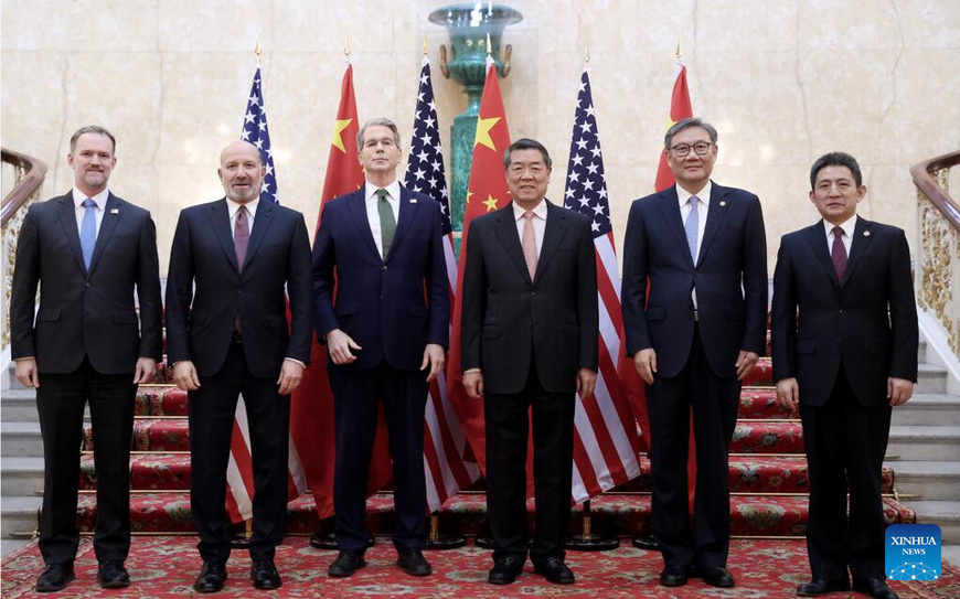 Delegations of China and the U.S. pose for a group photo prior to the first meeting of the China-U.S. economic and trade consultation mechanism in London, Britain, June 9, 2025. The meeting opened here on Monday. Chinese Vice Premier He Lifeng, also a member of the Political Bureau of the Communist Party of China Central Committee, attended the meeting with U.S. representatives. (Xinhua/Li Ying) Delegations of China and the U.S. pose for a group photo prior to the first meeting of the China-U.S. economic and trade consultation mechanism in London, Britain, June 9, 2025. The meeting opened here on Monday. Chinese Vice Premier He Lifeng, also a member of the Political Bureau of the Communist Party of China Central Committee, attended the meeting with U.S. representatives. (Xinhua/Li Ying)