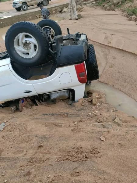 Tchad : Une voiture emportée par un cours d'eau sur l'axe Guereda-Abéché, des corps à l'intérieur Tchad : Une voiture emportée par un cours d'eau sur l'axe Guereda-Abéché, des corps à l'intérieur