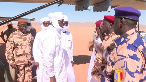 Tchad : Le Ministre des Infrastructures, Amir Idriss Kourda, en visite à Bardaï pour le désenclavement du Tibesti Tchad : Le Ministre des Infrastructures, Amir Idriss Kourda, en visite à Bardaï pour le désenclavement du Tibesti