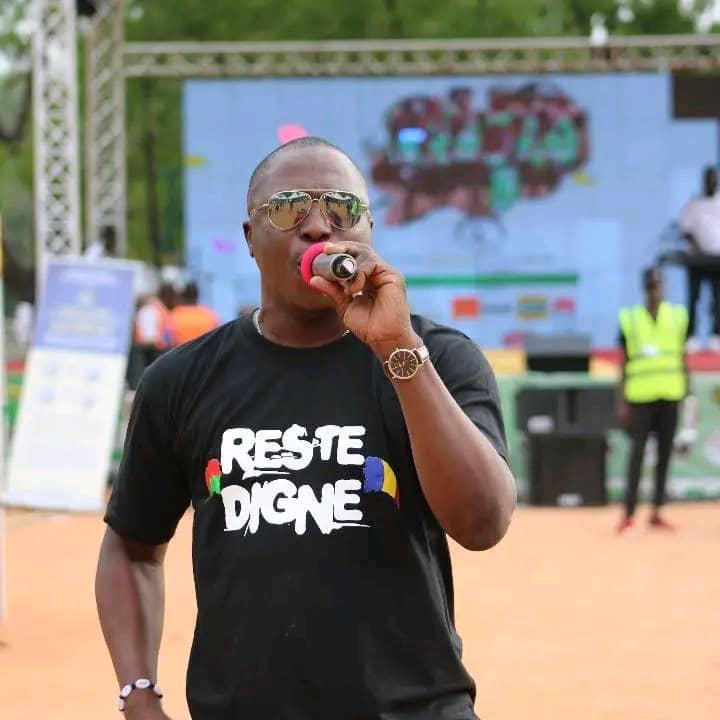 Tchad : Mawndoe Célestin, le modèle d’un artiste accompli qui inspire toute une génération Tchad : Mawndoe Célestin, le modèle d’un artiste accompli qui inspire toute une génération