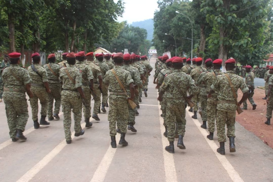 RCA : l’armée dément toute irrégularité dans le recrutement des jeunes pour la formation militaire en Ouganda