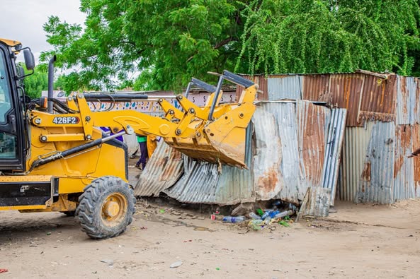 Tchad : La ville de N'Djamena lance l'opération de réhabilitation du cimetière de Champs de Fil Tchad : La ville de N'Djamena lance l'opération de réhabilitation du cimetière de Champs de Fil