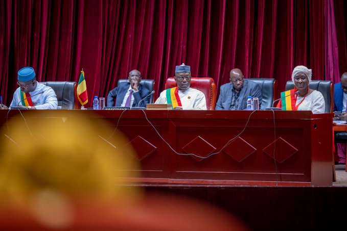 Mali : Le Conseil National de Transition adopte une Charte pour la paix et la réconciliation Mali : Le Conseil National de Transition adopte une Charte pour la paix et la réconciliation