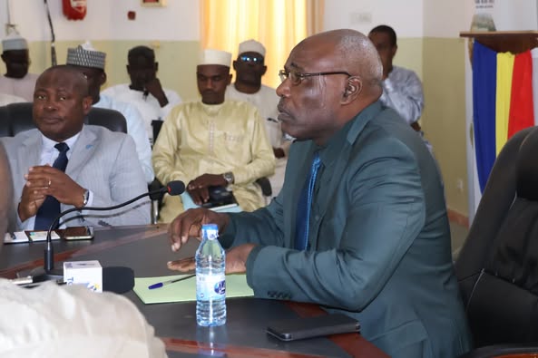 Tchad – Le Ministre de l’Élevage reçoit le rapport sur la qualité des denrées alimentaires Tchad – Le Ministre de l’Élevage reçoit le rapport sur la qualité des denrées alimentaires
