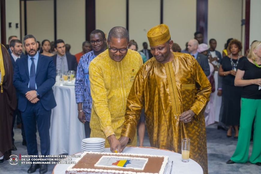 Fête nationale du Tchad : une célébration pour saluer l’excellence des relations diplomatiques avec le Burkina Faso Fête nationale du Tchad : une célébration pour saluer l’excellence des relations diplomatiques avec le Burkina Faso