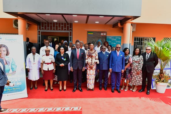 Gabon : Le Président Oligui Nguema inaugure le service de pédiatrie du CHUL et le siège de Gabon 24 Gabon : Le Président Oligui Nguema inaugure le service de pédiatrie du CHUL et le siège de Gabon 24