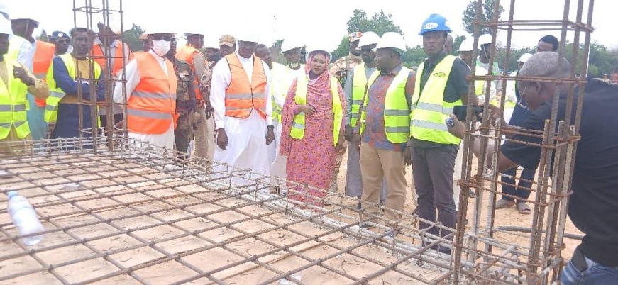 Tchad : visite du chantier de construction du Palais de justice de N’Djamena par le ministre de la Justice Tchad : visite du chantier de construction du Palais de justice de N’Djamena par le ministre de la Justice