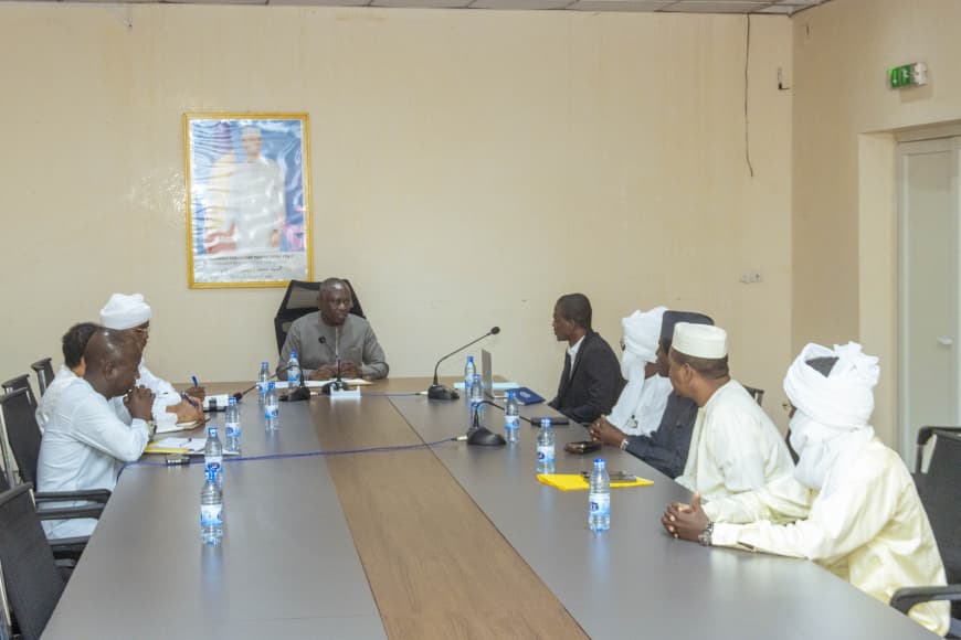 Tchad : Rencontre entre le Ministère des Transports et Sahara Airlines Tchad : Rencontre entre le Ministère des Transports et Sahara Airlines