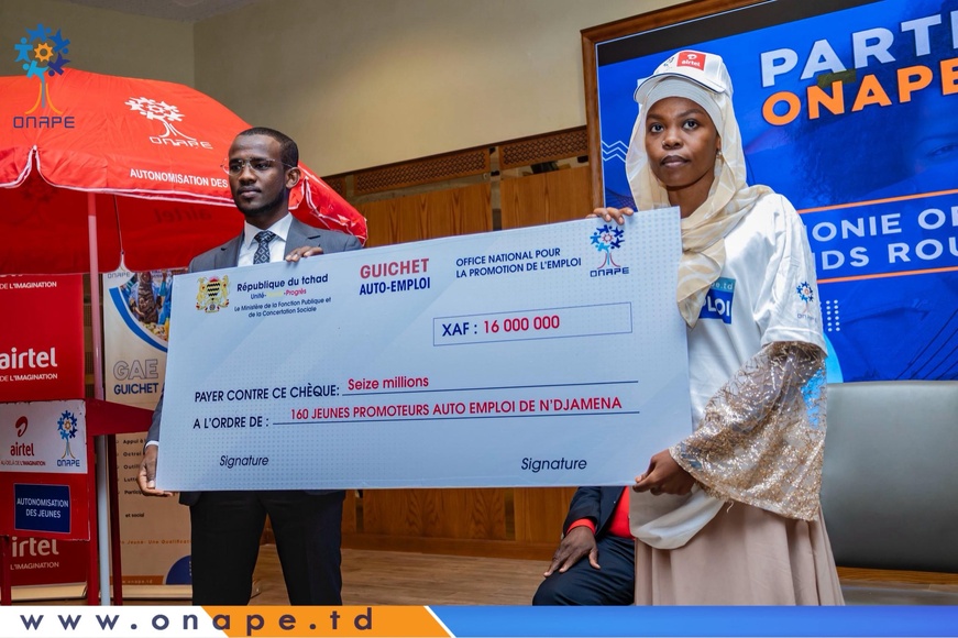 Tchad : l’ONAPE et Airtel soutiennent 160 jeunes de N’Djamena avec des fonds de démarrage et des kits d’insertion Tchad : l’ONAPE et Airtel soutiennent 160 jeunes de N’Djamena avec des fonds de démarrage et des kits d’insertion