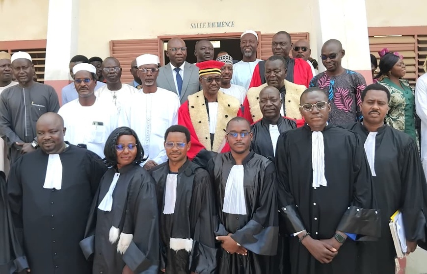 Tchad : Prestation de serment de six nouveaux notaires à Abéché Tchad : Prestation de serment de six nouveaux notaires à Abéché