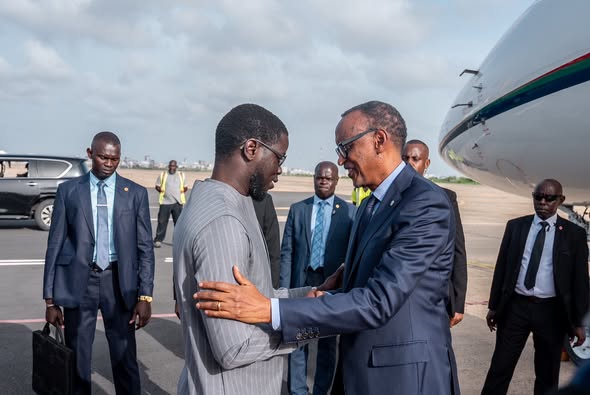 Sénégal : Le Président Paul Kagame accueilli à Dakar Sénégal : Le Président Paul Kagame accueilli à Dakar