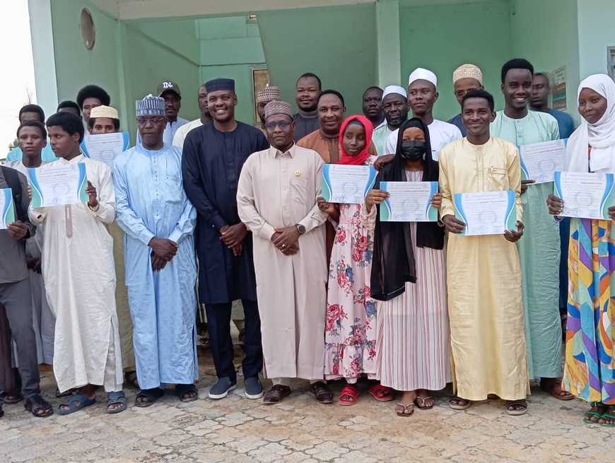 Tchad : la Commune du 4ᵉ arrondissement et l’ISESCO clôturent une formation en TIC pour les élèves majors