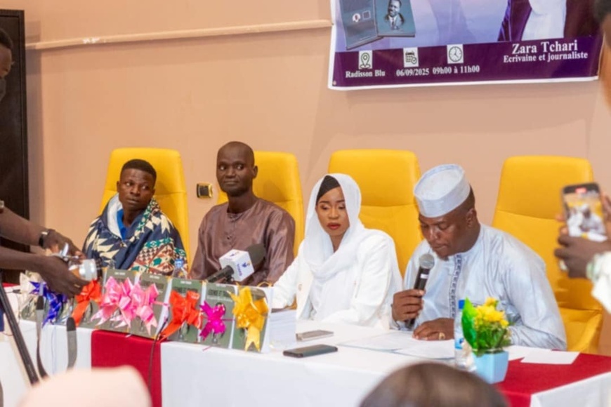 Tchad : cérémonie de présentation et de dédicace du livre de Zara Tchari Tchad : cérémonie de présentation et de dédicace du livre de Zara Tchari