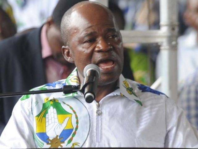 Faustin Boukoubi, le Sg du PDG est sur les charbons ardents. Faustin Boukoubi, le Sg du PDG est sur les charbons ardents.
