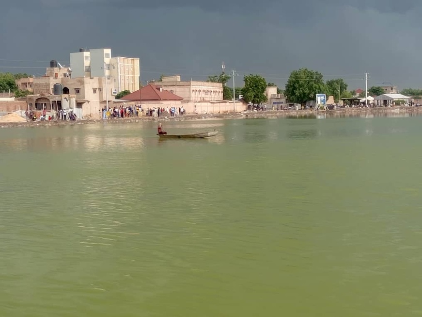 Drame à N'Djamena : un jeune homme se noie pour un pari à 2 000 FCFA Drame à N'Djamena : un jeune homme se noie pour un pari à 2 000 FCFA