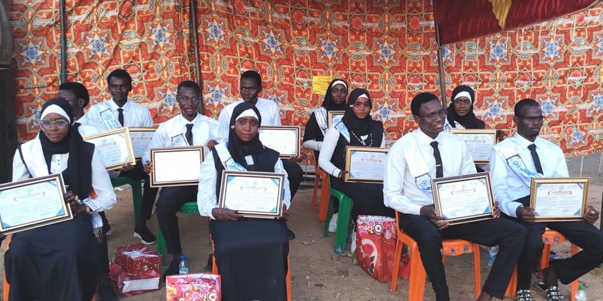 Tchad : L’association Ayadi-Chabab honore les nouveaux bacheliers à Abéché Tchad : L’association Ayadi-Chabab honore les nouveaux bacheliers à Abéché