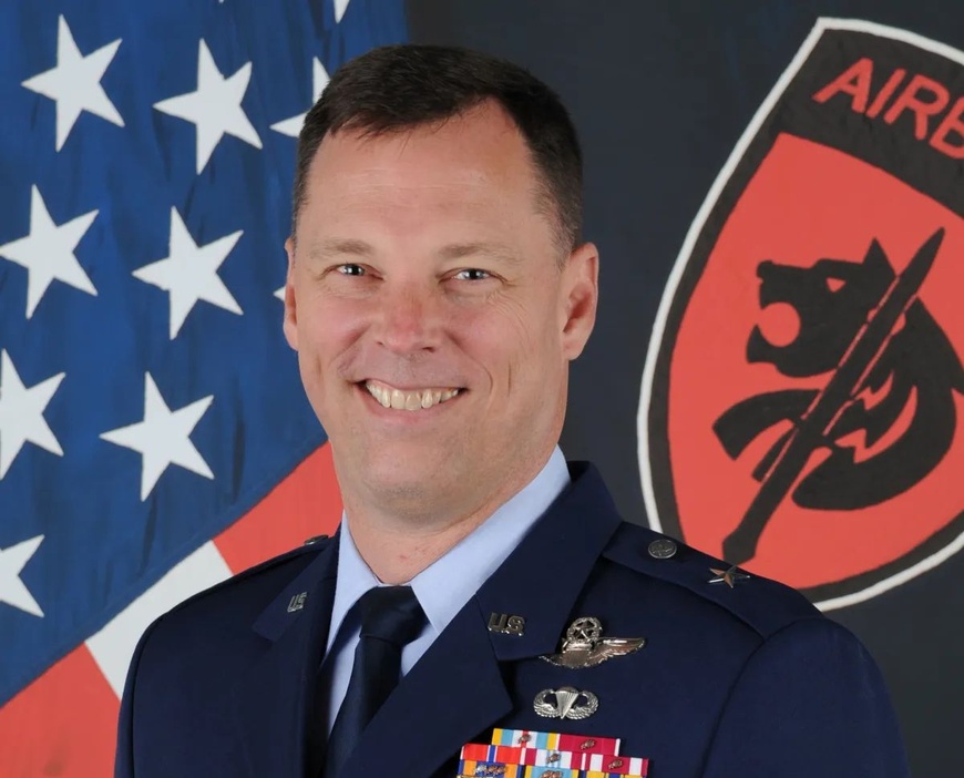 Afrique : le commandant de l’AFRICOM en visite au Bénin et au Cameroun