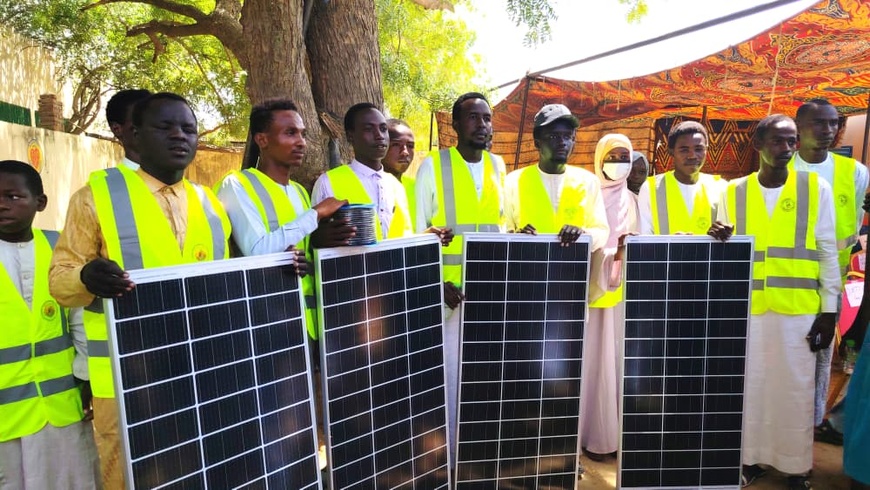 Tchad : Formation en énergie solaire et couture pour l'autonomisation des jeunes à Abéché Tchad : Formation en énergie solaire et couture pour l'autonomisation des jeunes à Abéché