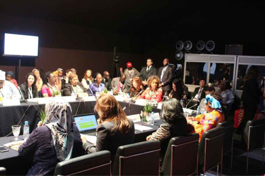 Les femmes africaines : Acteurs clefs de la structuration et de la gouvernance de l'Afrique. Alwihda Info/D.W. Les femmes africaines : Acteurs clefs de la structuration et de la gouvernance de l'Afrique. Alwihda Info/D.W.