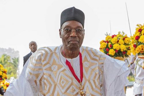 Présidentielle 2025 au Cameroun : Issa Tchiroma dénonce une "forfaiture" et lance un appel solennel au Conseil Constitutionnel et à Paul Biya Présidentielle 2025 au Cameroun : Issa Tchiroma dénonce une "forfaiture" et lance un appel solennel au Conseil Constitutionnel et à Paul Biya