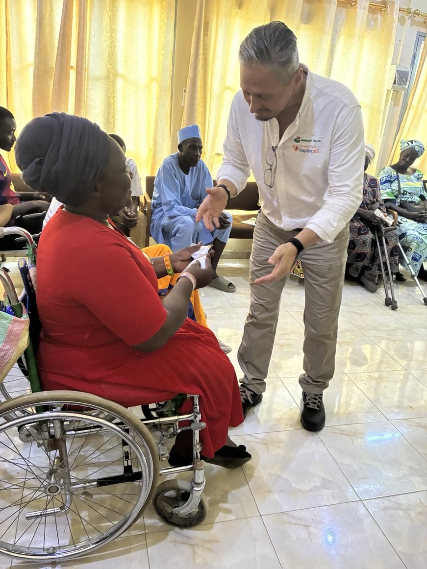 Tchad : BaptistAID et Hungary Helps poursuivent les examens ophtalmologiques et la distribution de lunettes Tchad : BaptistAID et Hungary Helps poursuivent les examens ophtalmologiques et la distribution de lunettes