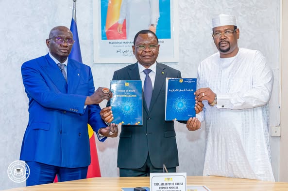 Tchad : Remise officielle de la feuille de route de la décentralisation au Premier Ministre Tchad : Remise officielle de la feuille de route de la décentralisation au Premier Ministre