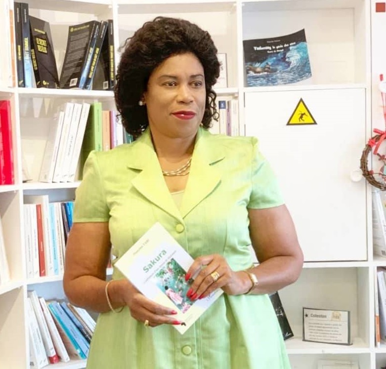 « Sakura » : le roman autobiographique de Françoise Tabi « Sakura » : le roman autobiographique de Françoise Tabi
