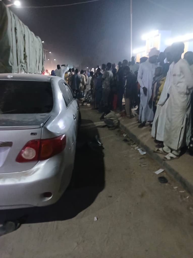 Tchad : à Abéché, un enfant de la rue tragiquement tué dans un accident de la circulation Tchad : à Abéché, un enfant de la rue tragiquement tué dans un accident de la circulation