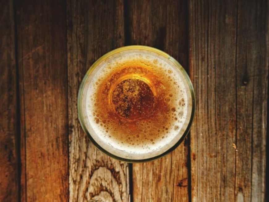 Tchad : un homme poignarde mortellement son compagnon pour une affaire de boisson Tchad : un homme poignarde mortellement son compagnon pour une affaire de boisson