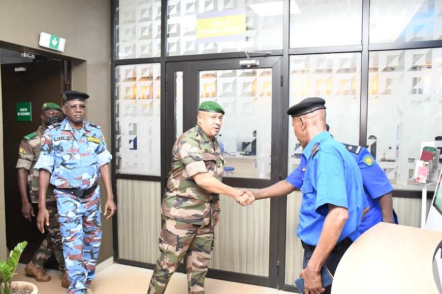 Mali : le ministre de la Sécurité lance officiellement la reprise de la production du e-Passeport AES sécurisé