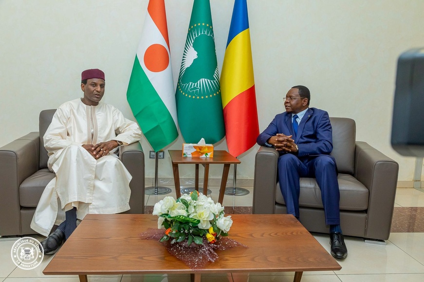 Tchad : Visite de travail du Premier Ministre Nigérien à N'Djamena pour la Commission Mixte de Coopération Tchad : Visite de travail du Premier Ministre Nigérien à N'Djamena pour la Commission Mixte de Coopération